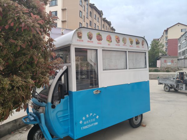 电动三轮餐车