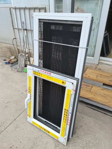 制作金刚网纱门窗