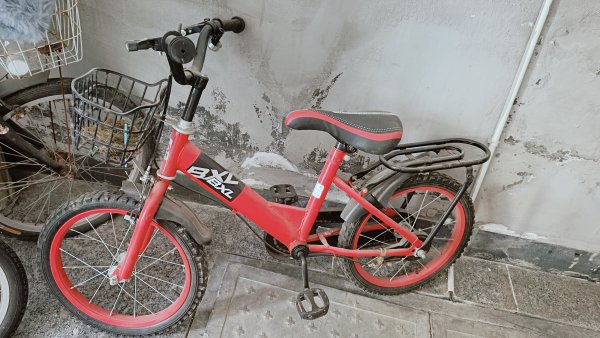 平衡车，儿童自行车