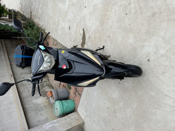 出售自騎一手踏板摩托車