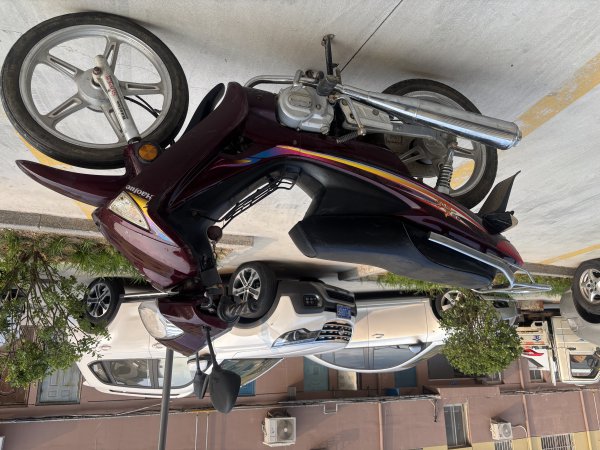 文登卖精品豪爵弯梁喜运摩托车