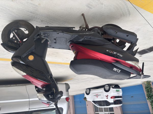 文登卖两台踏板助力车