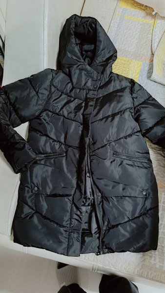 肥大女羽绒服及大量玩具便宜转让