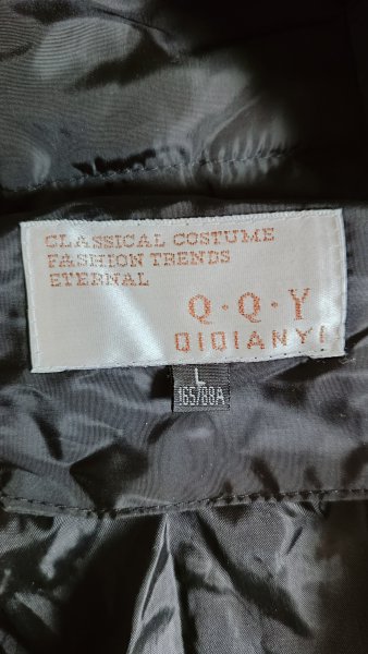 肥大女羽绒服及大量玩具便宜转让