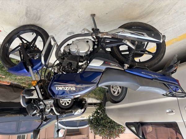 文登卖几台精品豪爵铃木钻豹 125