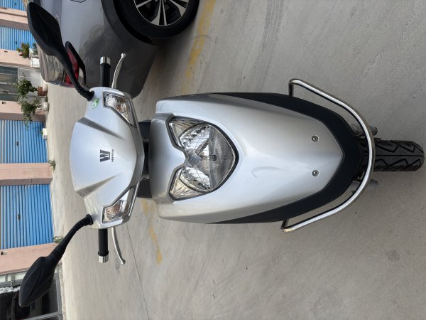 文登 3600 元卖电喷豪爵新悦星踏板车手续齐全