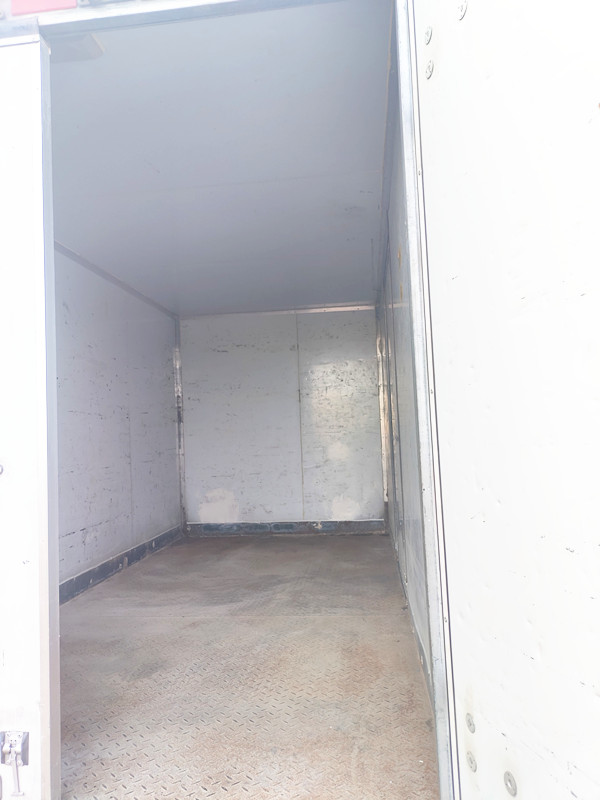 2018年8月3米3黑豹厢货