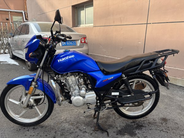 卖闲置崭新豪爵摩托车手续齐全必须过户