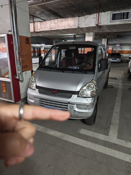 2017年的五菱荣光双排小卡出售