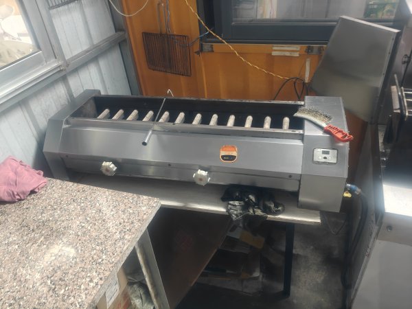 烧烤摊不干了便宜出净化烧烤炉子