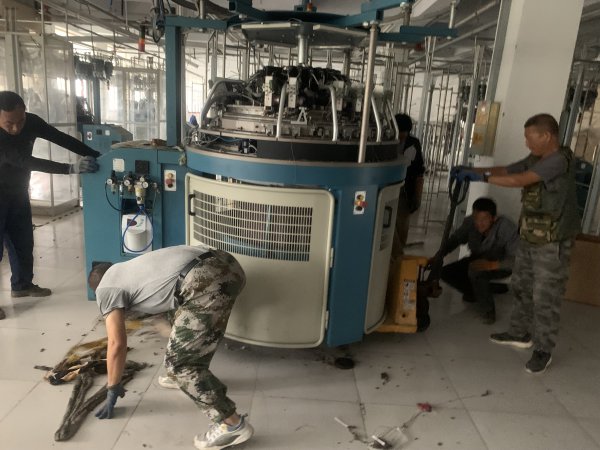 荣成金安起重搬家**干活值得信赖
